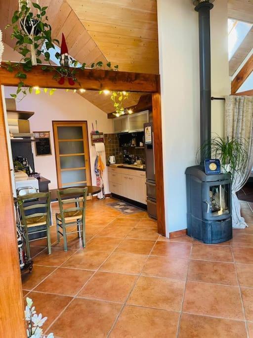 B&B Le Sourire Du Lac Sévrier Exteriör bild