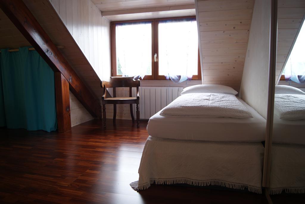 B&B Le Sourire Du Lac Sévrier Exteriör bild
