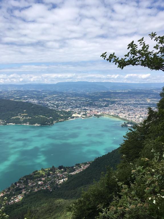 B&B Le Sourire Du Lac Sévrier Exteriör bild